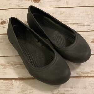 CROCS Women’s Black Ballet Flat Size 6